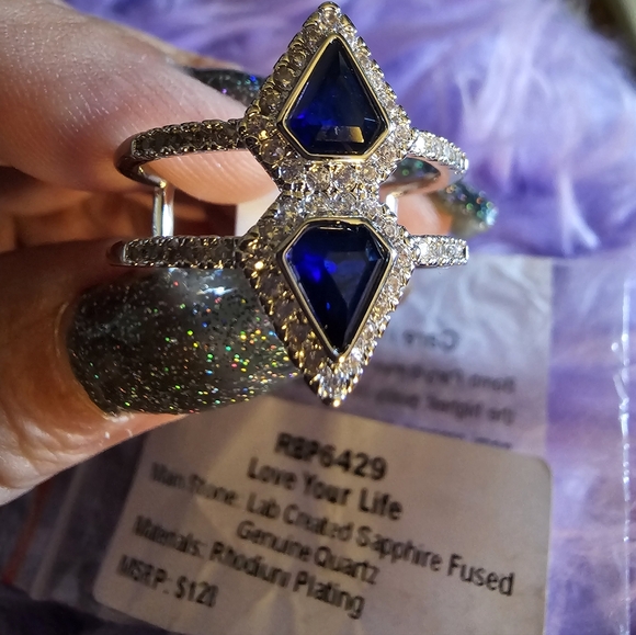 Jewelry - Bomb party September birthday 2023. Size 11